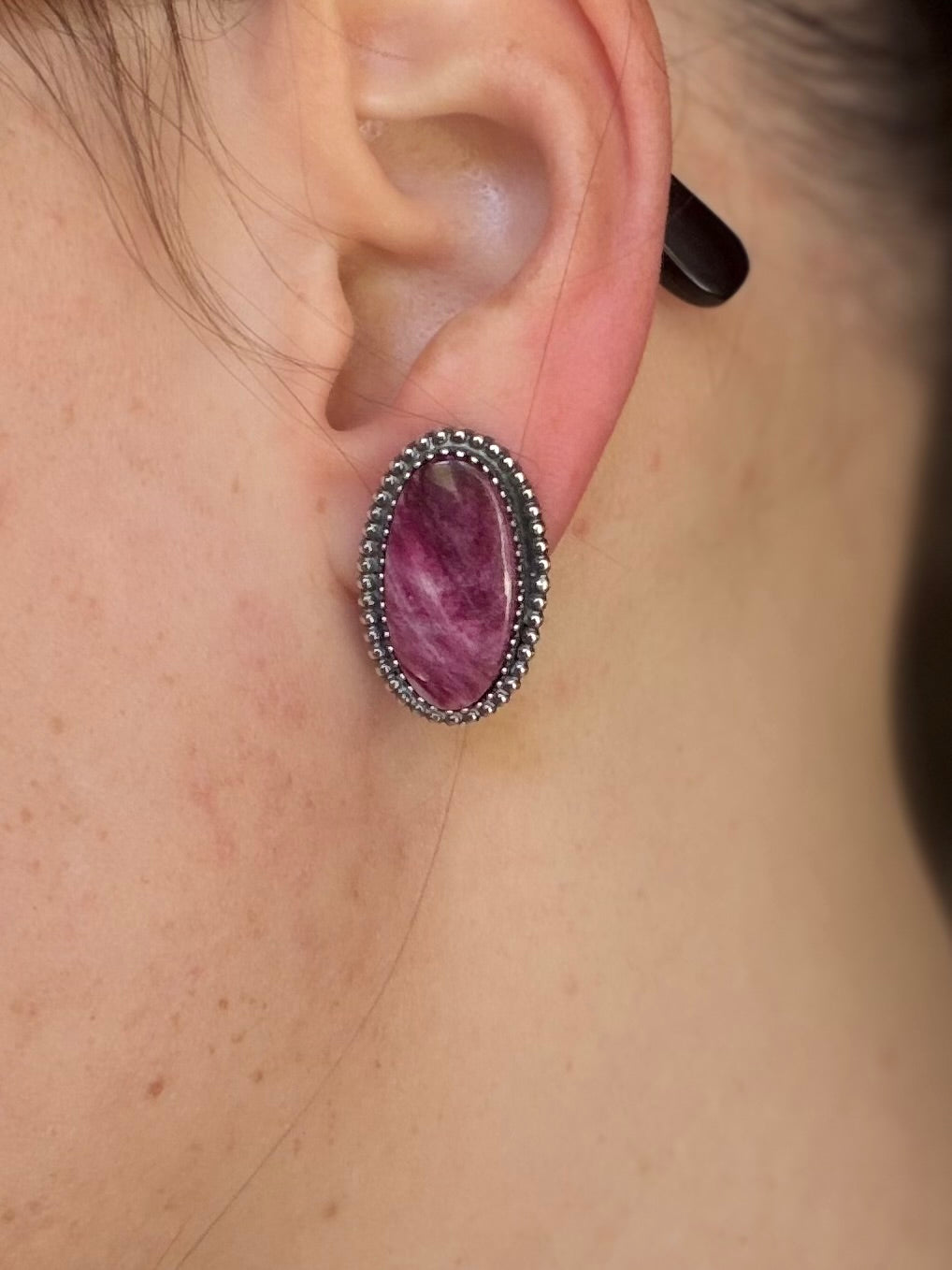 Purple Spiny oyster studs