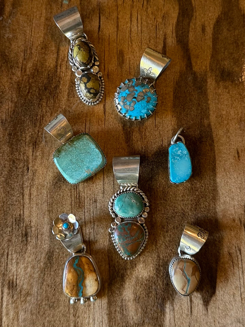 Royston pendant