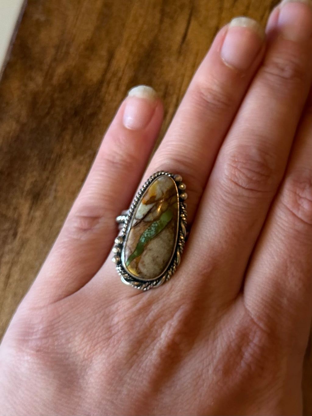 Royston Ribbon Ring